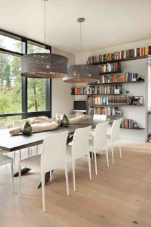 Ράφια για την τραπεζαρία του σαλονιού