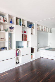 Ράφια στούντιο για σαλόνι