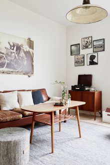 Ο συνδυασμός καφέ στο ρετρό εσωτερικό