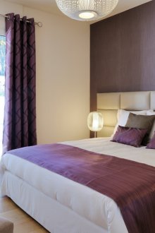 Κεφαλάρι στο παράθυρο της πόρτας