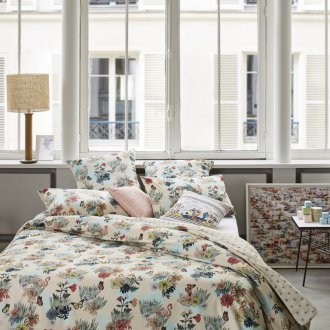 Κεφαλάρι στο παράθυρο