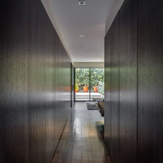 Πάνελ τοίχου για διάδρομο wenge