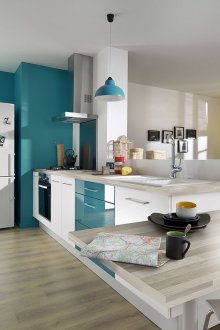 Σχεδιασμός κουζίνας 20 τμ τυρκουάζ