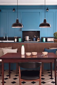 Κουζίνα σε μπλε αποχρώσεις.