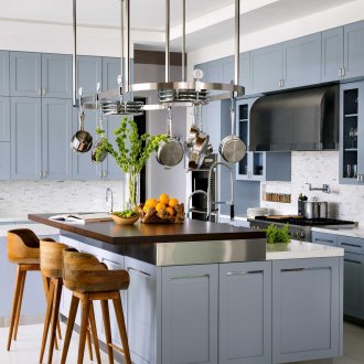 Μπλε μαρμάρινη κουζίνα