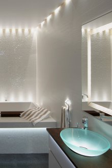 LED οροφή στο μπάνιο