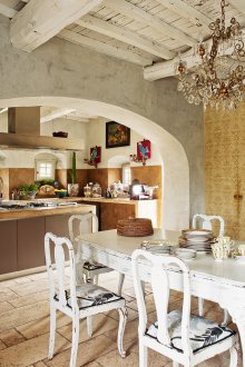 Ιταλικό στυλ στο εσωτερικό της τραπεζαρίας