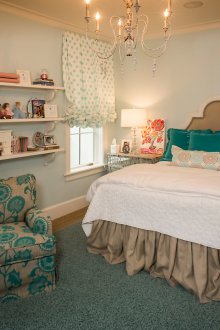 Σχεδιασμός κουρτινών για παιδικό δωμάτιο με τυρκουάζ εκτύπωση