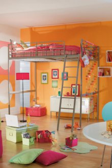 Σχεδιασμός κουρτινών για ένα ροζ φυτώριο