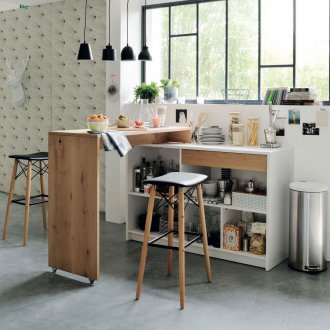 Σχεδιασμός κουζίνας με ένα μικρό μπαρ για το πρωινό