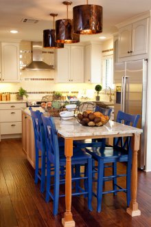 Σχεδιασμός κουζίνας με ρετρό μπαρ