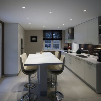 Σχεδιασμός κουζίνας με μετρητή μπάρας