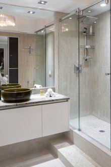 Μοντέρνο μπάνιο με οικολογικό στιλ