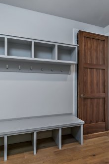 Θέση με πάγκο στο διάδρομο