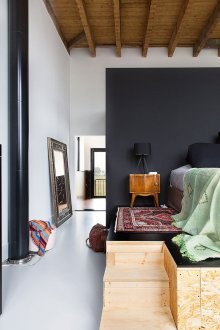 Bed βάθρο μαύρο