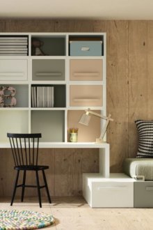 Βήμα βάσης για παιδιά με συρτάρια