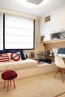 Κρεβάτι στο βάθρο για παιδιά