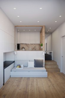 Βήμα στο κρεβάτι στο εσωτερικό του καθιστικού