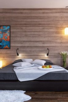 Βήμα βάσης με πλευρικά τραπέζια