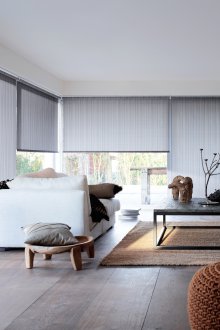 Ιαπωνικό εσωτερικό καθιστικό στο διαμέρισμα