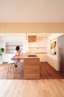 Ιαπωνική εσωτερική κουζίνα στο σπίτι