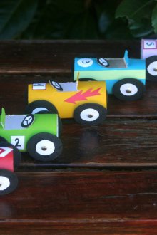 Χειροτεχνία για τις 23 Φεβρουαρίου από τα κουφώματα