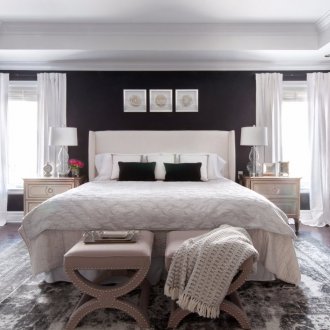 Εσωτερικό για το κορίτσι είναι μαύρο