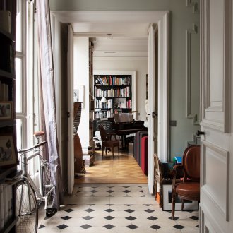 Εσωτερικό για ένα κορίτσι στο σπίτι