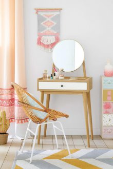 Εσωτερικό εσωτερικό ύφος για ένα κορίτσι