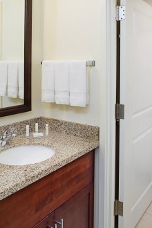 Μεγάλη διάταξη μπάνιου