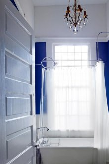 Μεγάλη ζωγραφική στο μπάνιο