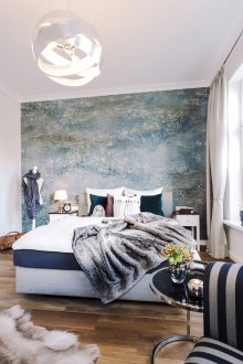 Bức tranh tường trừu tượng