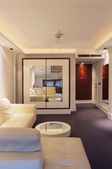 Πώς να τακτοποιήσετε τα έπιπλα σε ένα στούντιο διαμέρισμα στο feng shui