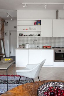 Studio διαμέρισμα 40 τ.μ. με τοίχο από τούβλα