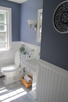 Sửa chữa nhà vệ sinh với tấm acrylic
