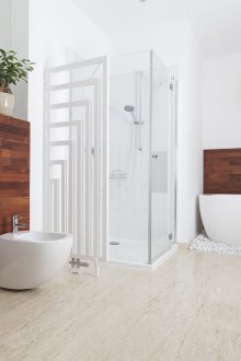 Επισκευή της τουαλέτας με ξύλινη επένδυση