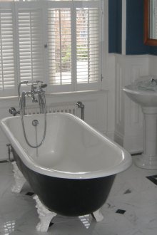 Επισκευή τουαλέτας σε στυλ ρετρό