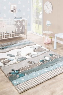Παιδική διάταξη με χαλί