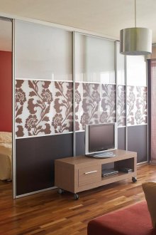 Oduska από Odnushka με συρόμενα χωρίσματα