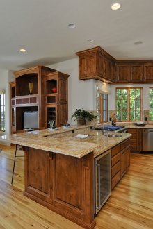 Σχεδιασμός της κουζίνας σαλόνι από μασίφ ξύλο