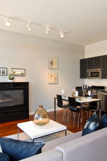 Σχεδιασμός φωτισμό καθιστικό κουζίνα