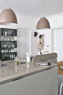 Γκρι σχεδιασμός κουζίνας σαλονιού