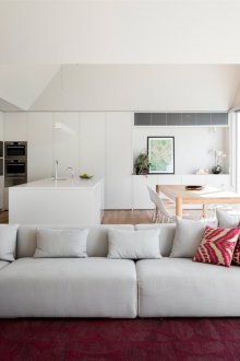 Σχεδιασμός καθιστικό κουζίνα σε εξοχική κατοικία