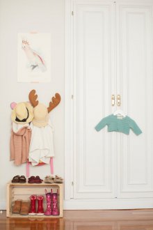 Δωμάτιο παιδικό δωμάτιο με ντουλάπα