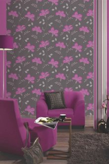 Κάθετος συνδυασμός απλής ταπετσαρίας, σε λουλούδια και λωρίδες