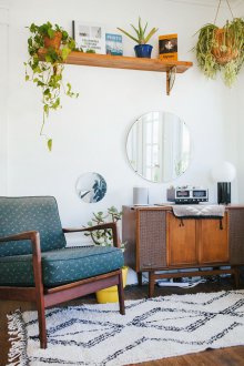 Styles of one-room apartments retro style furniture