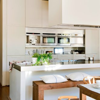 Αναδιαμόρφωση μιας λαμπρής κουζίνας