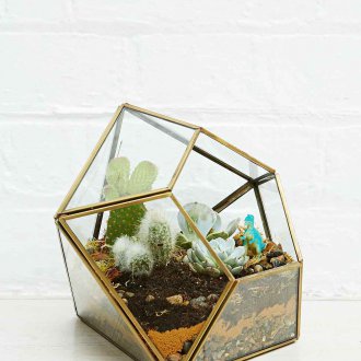 Γεωμετρικό γυάλινο φλωριαριό