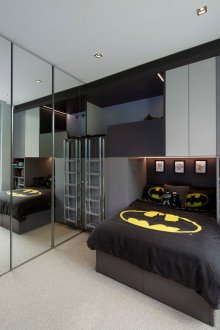 Καθρέφτης καθρέφτη σε παιδικό δωμάτιο