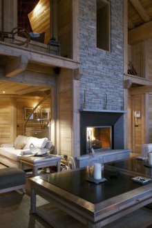 Ξύλινο σπίτι σε στιλ σαλέ